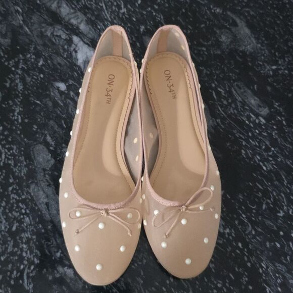 BRAND NEW ON.34TH ELEGANT BALLET FLATS with POLKA FOTS - Picture 3 of 16